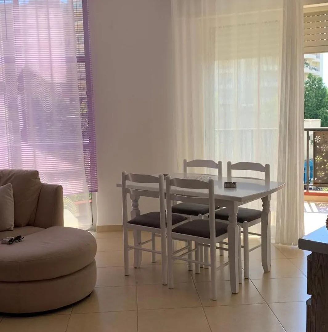 Summer Oasis In The Heart Of Vlora Appartement Vlorë